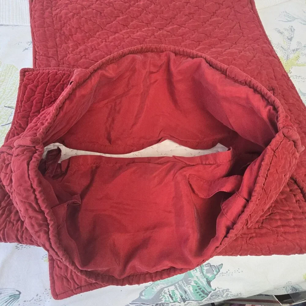2 pc Pottery Barn Silk & Cotton Velvet Quilted Pillow Sham Standard Red Cottage